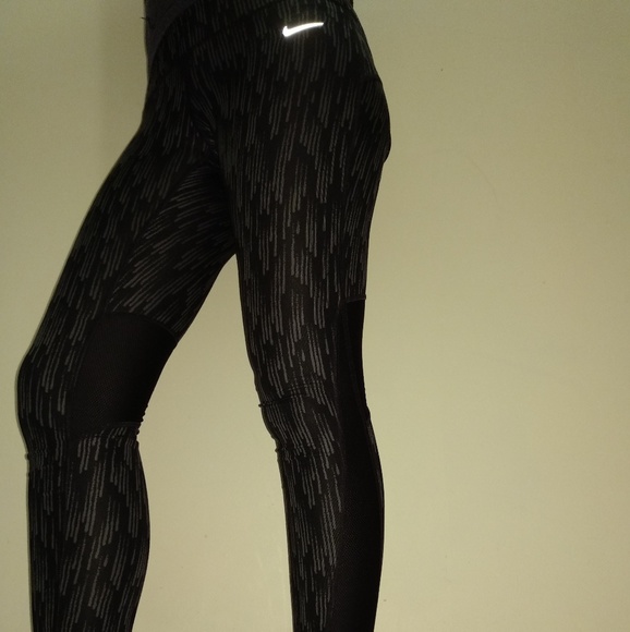 Nike Pants - NIKE Women's Tight Fit Dri-Fit Athletic Leggings